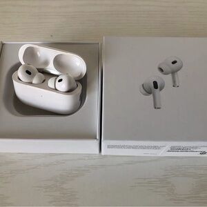 Apple AirPods Pro gen2 with White Charging Case and original box